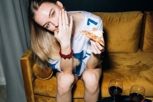 款高自由度游戏推荐：对女角色随便处置的背后机制