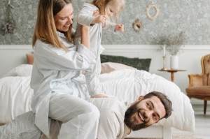 女性角色去掉小内皮肤是否过度？玩家意见两极分化