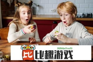 中国人民解放军南部战区位南海海域进行例行巡航
