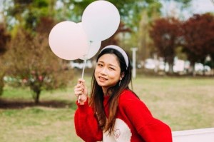 为何纽约市民凌晨排两条街长队买中国相机？专家解析背后现象