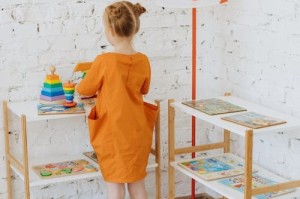 英国宣布对美类商品征税，美国将如何回应？