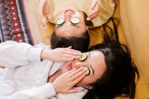 破解版免费版安装与正版区别对比，哪个更值得？